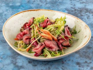 ENSALADA З РОСТБІФОМ ГРИЛЬ (260g)