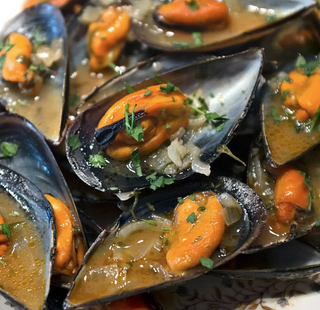 Mejillones a la pimienta 
