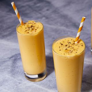 Mango lassi