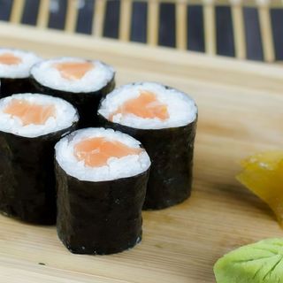 Salmón Maki (8 Pzs.)