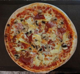 Pizza Capriciosa Ø32cm