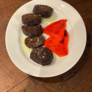 morcilla de burgos y piquillos