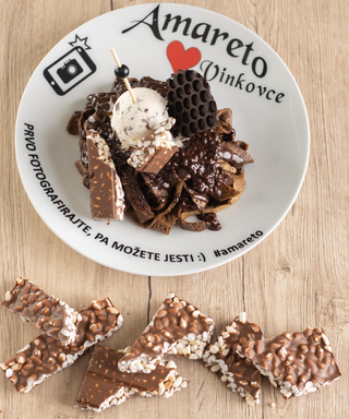 Choco rice palačinka