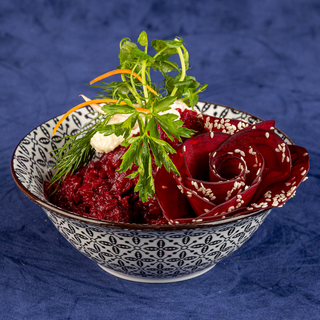 SALATA DE SFECLĂ CU HREAN