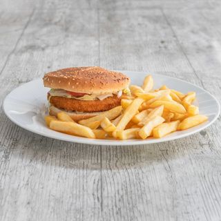 Menu hamburguesa con patatas y bebida