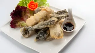 Sake Skin Tempura (4pz)