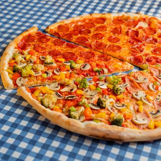 ՉՈՐՍ ԿԵՍ #2 Պեպերոնի - Վեգան - Վետչինա - Սալյամի որսորդական