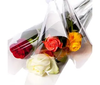 5 roses mélangées,