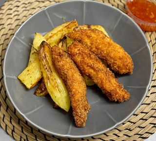 Fasii crocante din piept de pui