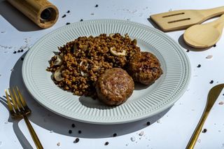 Domaći kotleti sa heljdom