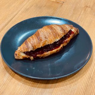 Кроасан с домашно сладко