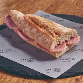 Bocadillo de Salchichón cocido