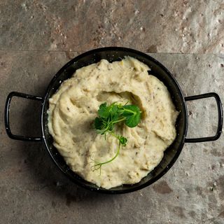 Piure aromatizat cu pasta de trufe 180 gr