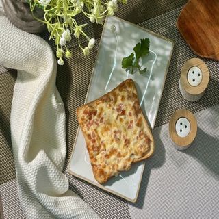 Тост горячий с ветчиной и сыром