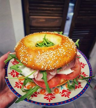 Z szynką parmeńską