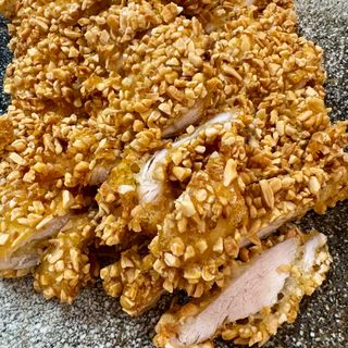 Pollo Rebozado Con Almendras