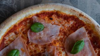 Pizza Vesuvio (33 cm)