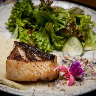 Судак з трюфельним пюре (300г)