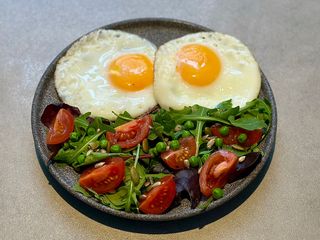 Яйце в головній ролі (170g)