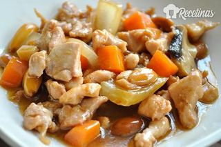 63. Pollo Con Almendras