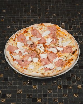 Pizza Capricciosa