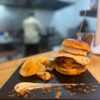 Hamburguesa Trifásica