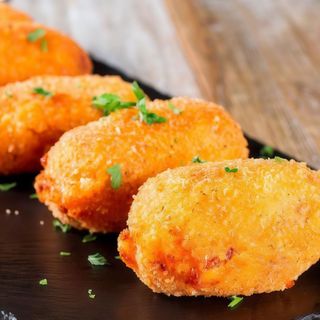 22. Croqueton de jamón 4 unidades