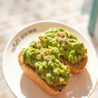 Aguacate Toast