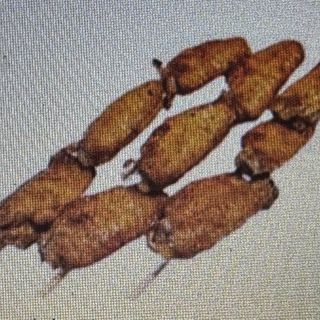 Espetinhos de Asinhas com ananás 