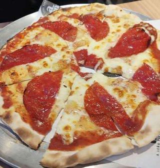 3-Pizza De Pepperoni (33 Cm.)