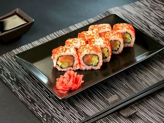 Каліфорнія з лососем (225g)