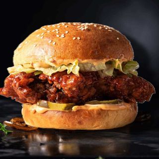 ბურგერი ხრაშუნა ქათმით