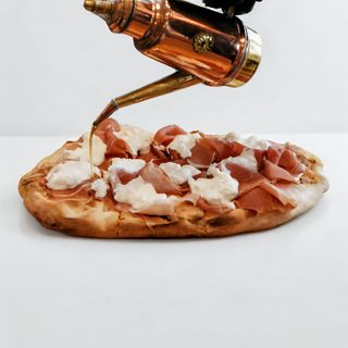 Pizza Prosciutto Crudo di Parma and burrata