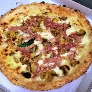 Panna prosciutto e funghi 