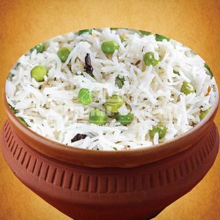 White rice with green peas