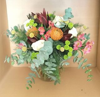 Ramo Grande Con Flores Temporada Y Jarrón