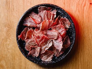 Сиров’ялені курячі слайси (50g)