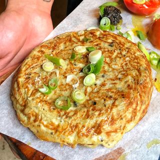 Tortilla de patatas trufada