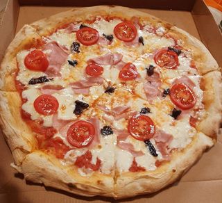 Пица Маргарита с шунка (32см)