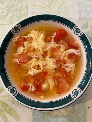 Sopa de Tomate con Huevo