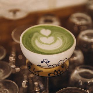 Матча лате на альтернативному молоці