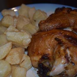MEDIO POLLO Y FRITAS