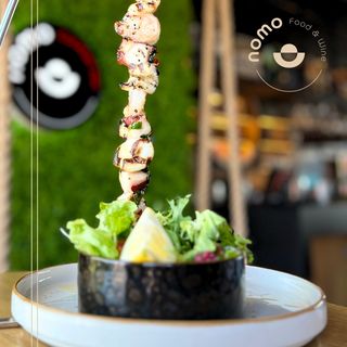 GRILLOWANY SZASZŁYK Z OWOCAMI MORZA