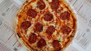 Pizza Salame Piccante