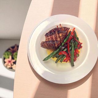 Качина грудка з картопляним пюре то овочами(250г)