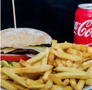 Hamburguesa + patatas + bebida