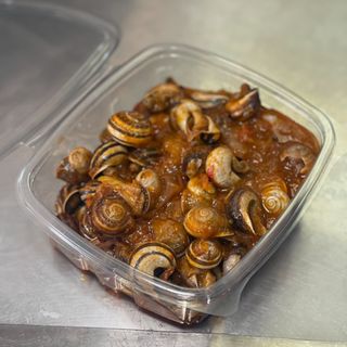 Caracoles en salsa