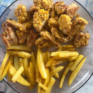 Pollo Frito Con Patatas