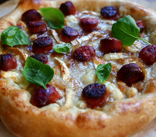 Pizza de longaniza de Avilés (33 cm.)