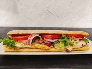 Bocata de pollo completo